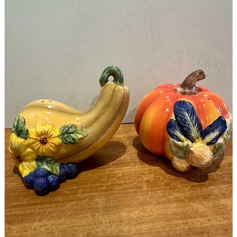 Vintage Pumpkin, Salt and Pepper Shakers Pumpkin Squash